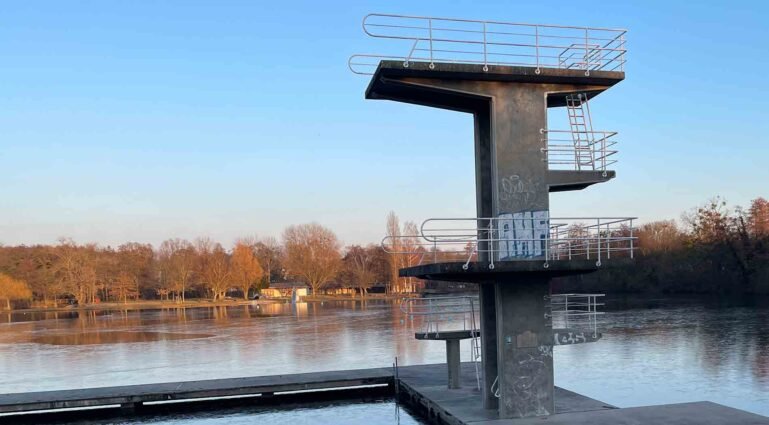 Sprungturm am Woog in Darmstadt